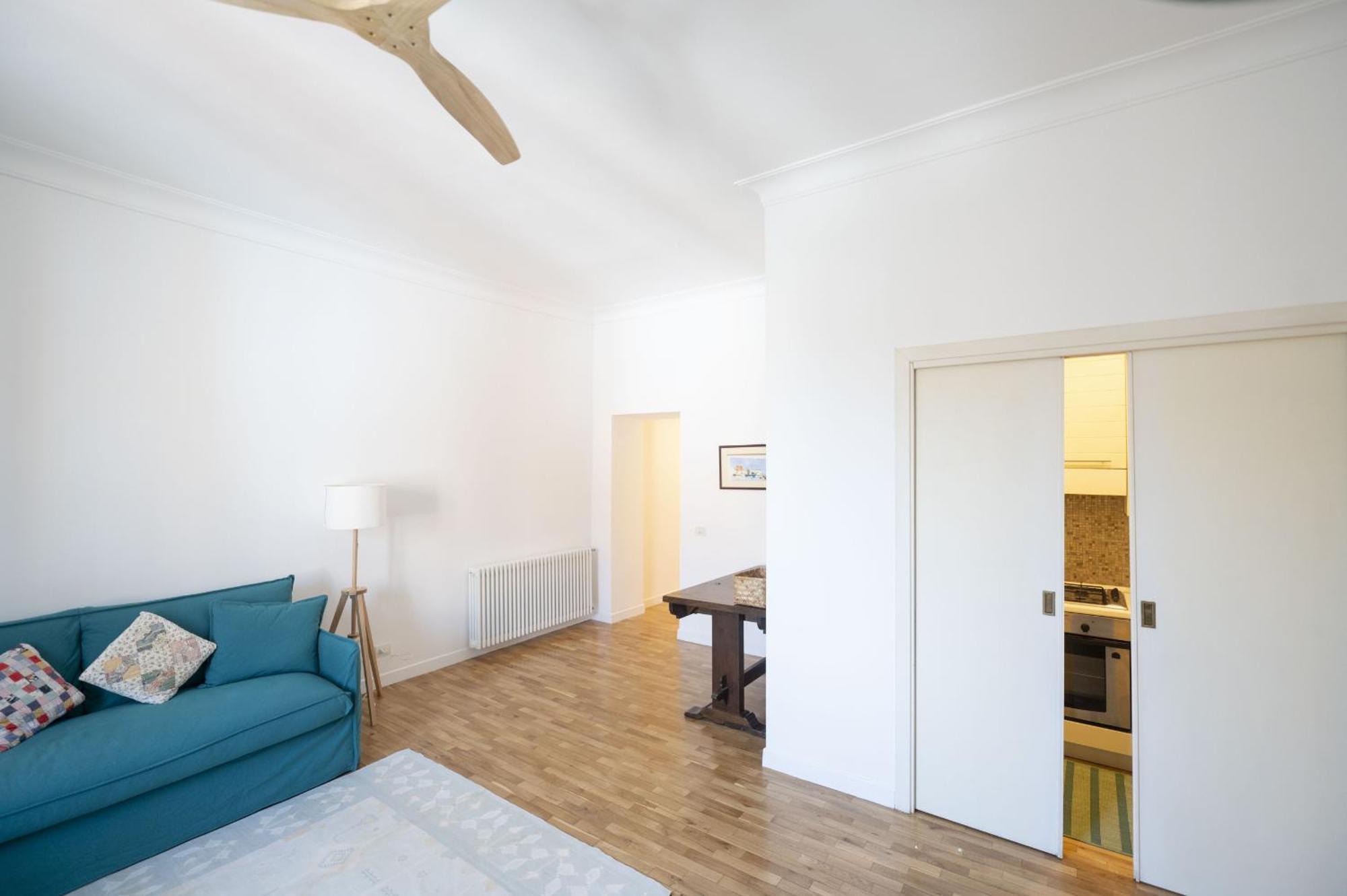 Bright And Lovely In San Lorenzo Apartment Rome